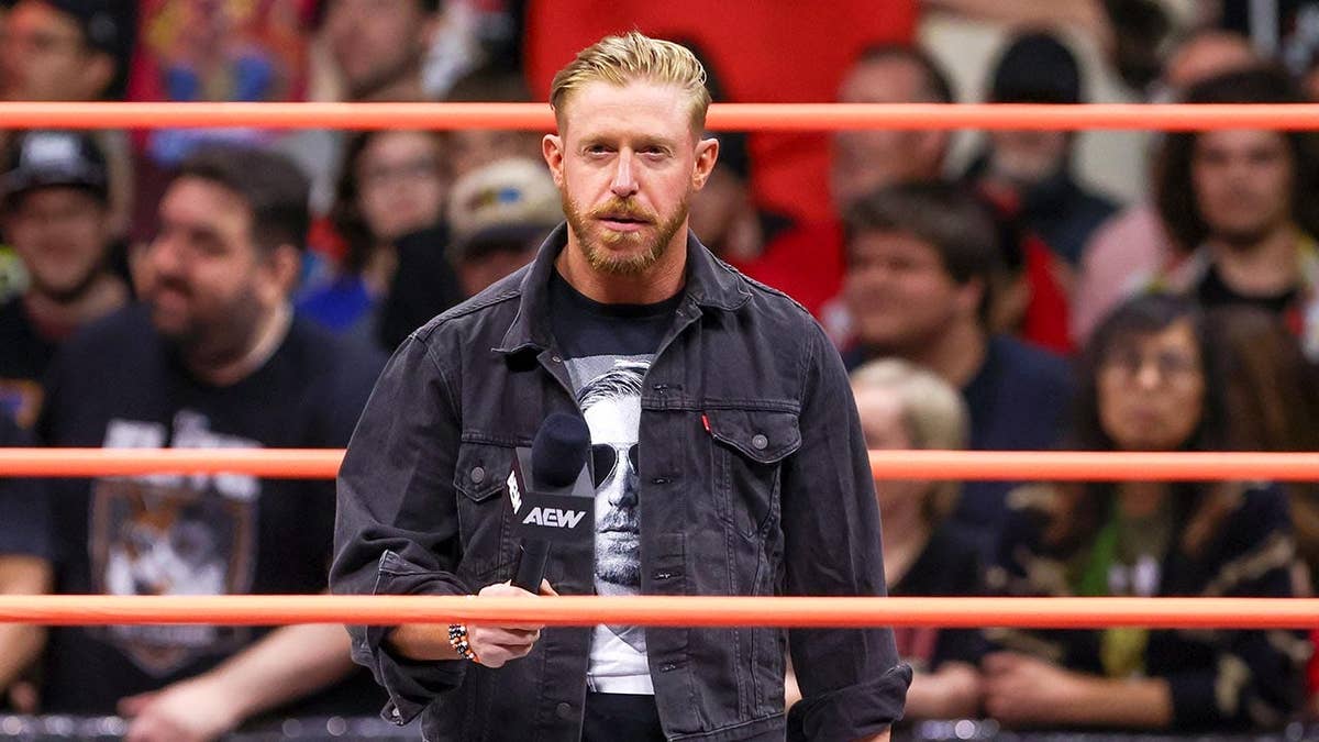 Orange Cassidy addressing the crowd at AEW Dynamite in Cleveland, Ohio