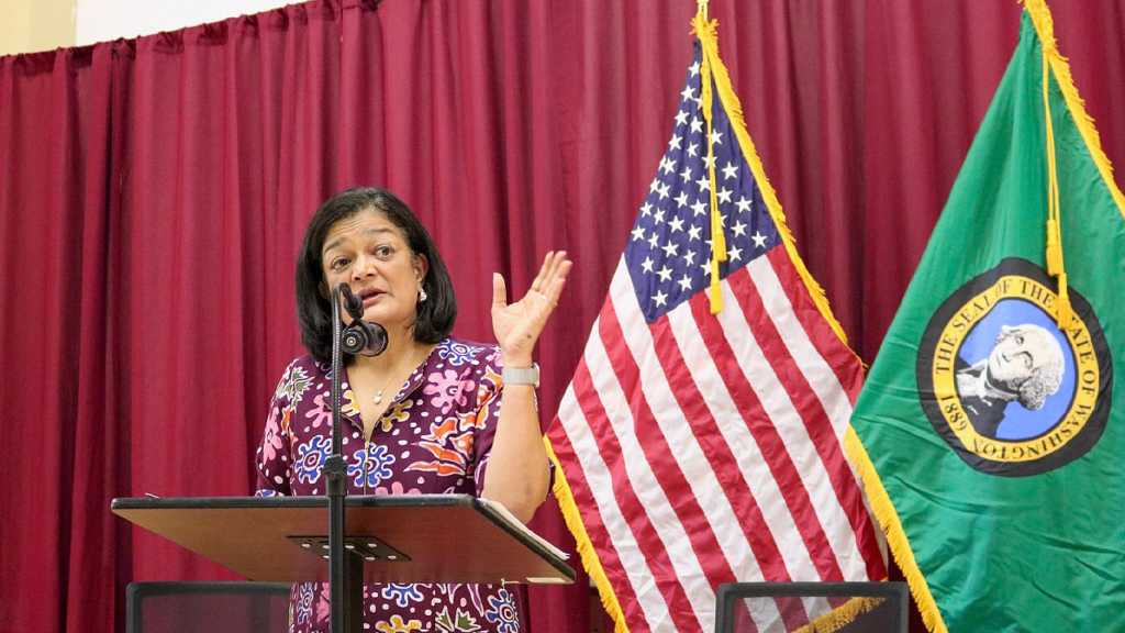 Dem representative admits to working with Mexico to sneak oil into Cuba, despite blockade