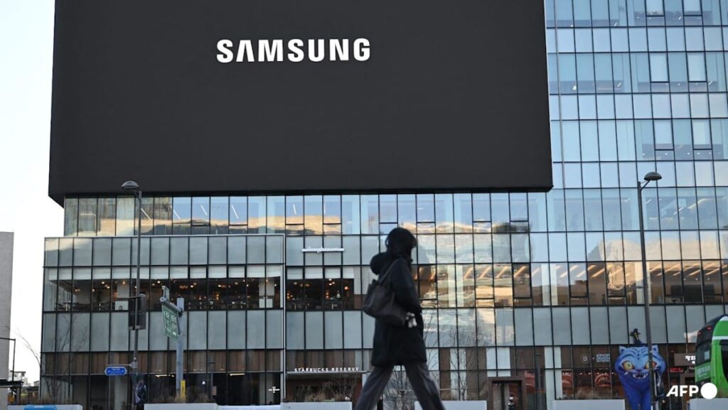 Samsung Electronics market value tops US trillion on AI chip boom