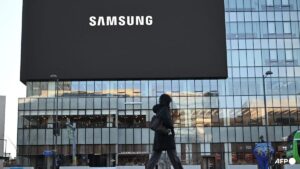 Samsung Electronics market value tops US trillion on AI chip boom