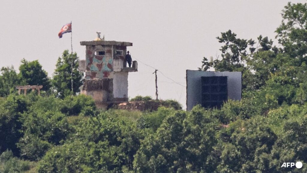 South Korea says North Korean soldier in custody after crossing border: Report South Korea says North Korean soldier in custody after crossing border: Report