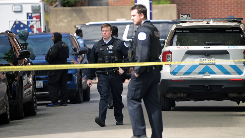 Four dead and 29 shot in Chicago weekend violence as leaders tout crime progress Four dead and 29 shot in Chicago weekend violence as leaders tout crime progress