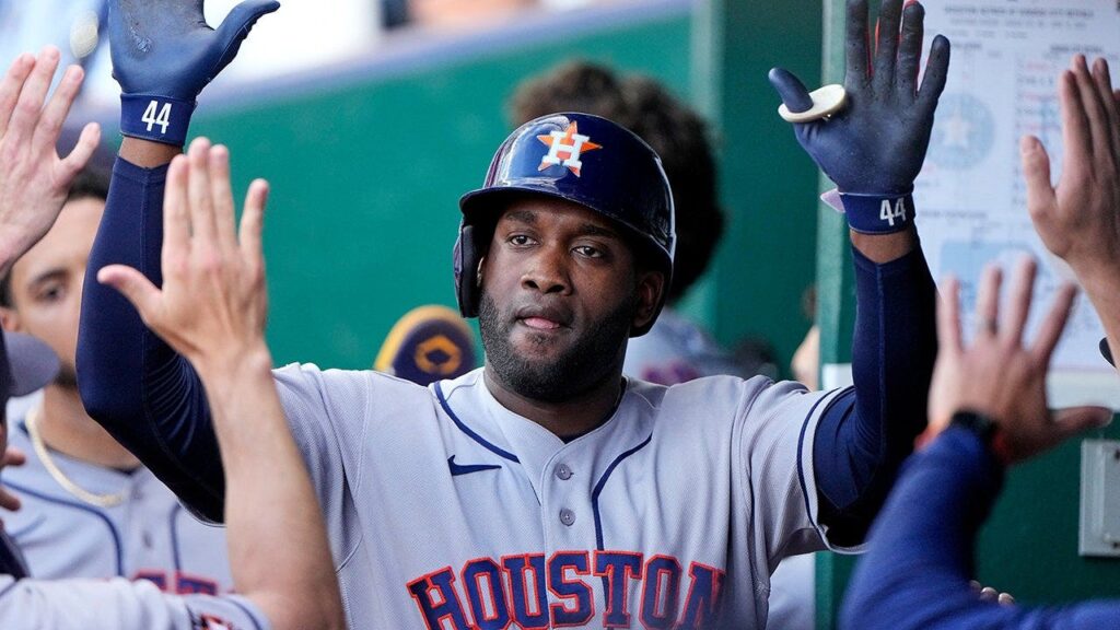 Houston Astros star Yordan Alvarez crushes home run, grand slam in historic first inning Houston Astros star Yordan Alvarez crushes home run, grand slam in historic first inning