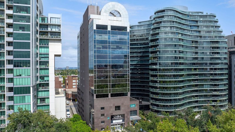 St Kilda Road childcare centre called to account over 12-storey plunge risk St Kilda Road childcare centre called to account over 12-storey plunge risk