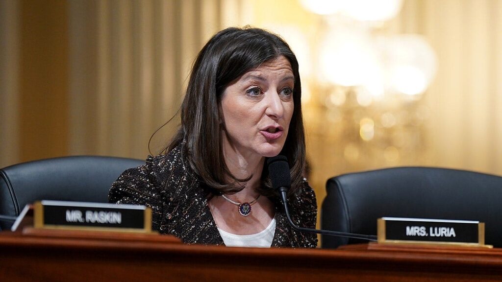 WATCH: Dem candidate grilled on stock trading after being duped with selfie request WATCH: Dem candidate grilled on stock trading after being duped with selfie request