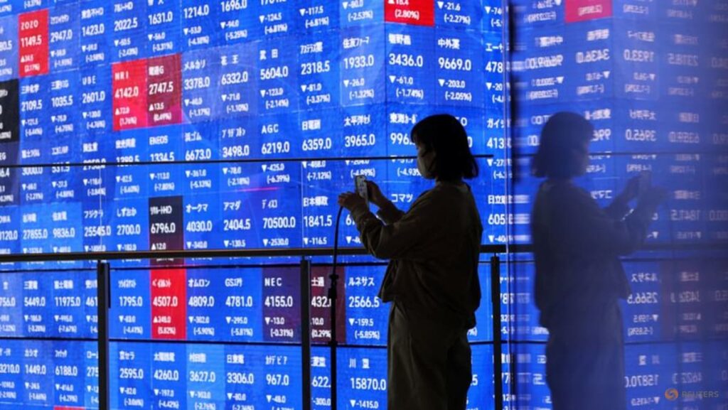 Stocks drop, oil rises as Iran worries traders