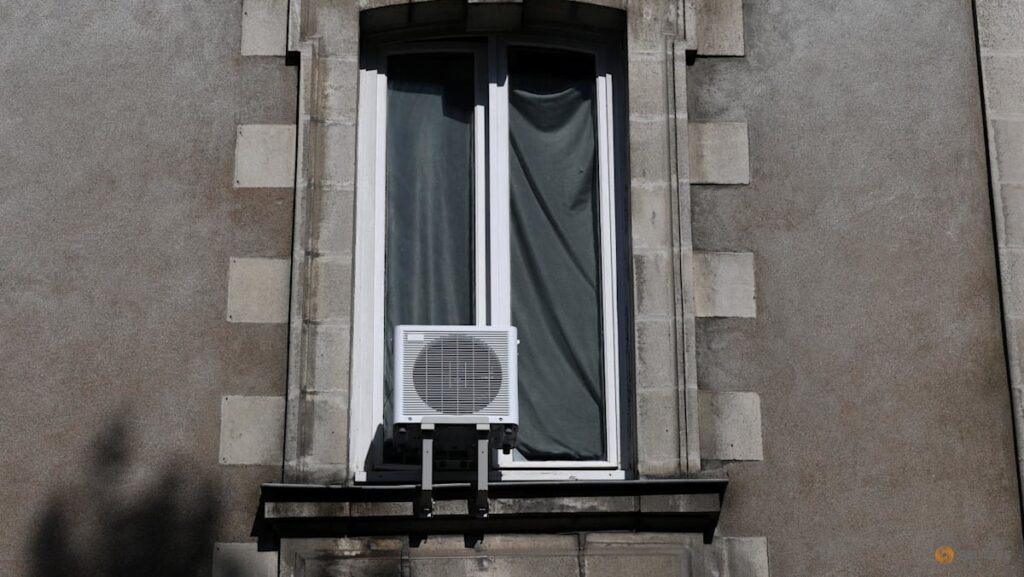 Surging demand for Chinese air-conditioners amid record heatwave in Europe