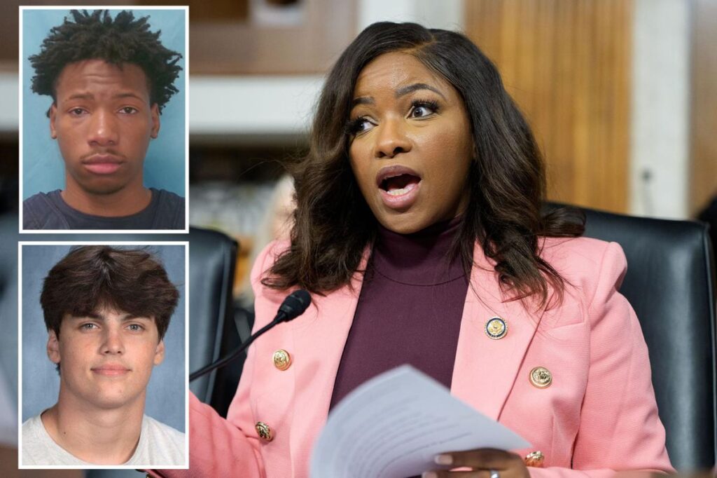 Jasmine Crockett suggests she also would have stabbed Austin Metcalf in stunning defense of Karmelo Anthony Jasmine Crockett suggests she also would have stabbed Austin Metcalf in stunning defense of Karmelo Anthony