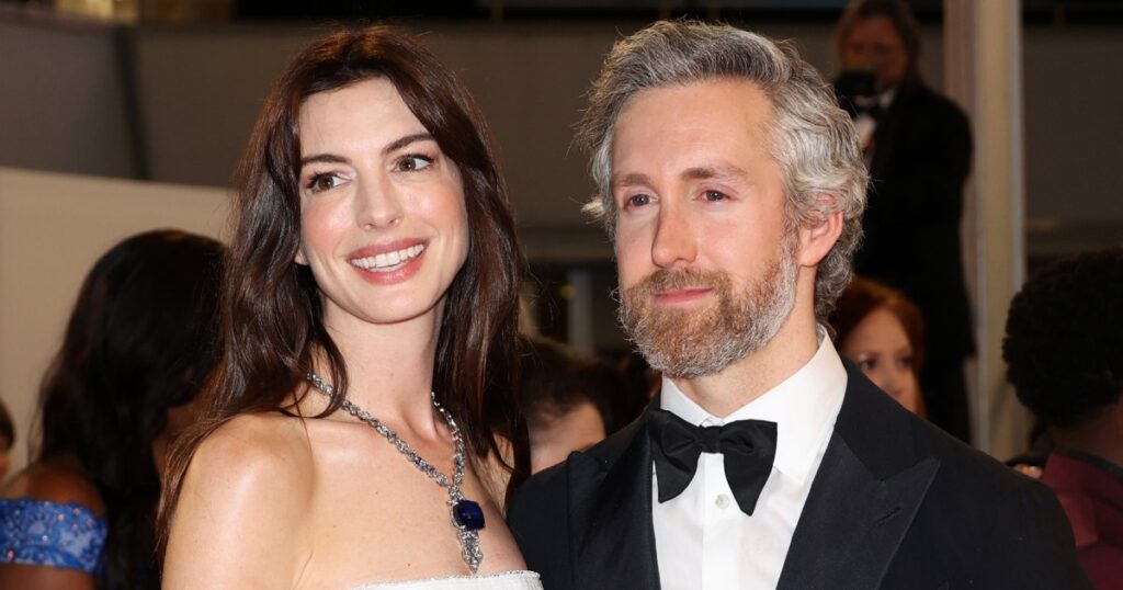 Anne Hathaway and Adam Shulman: A Timeline of Their Relationship Anne Hathaway and Adam Shulman: A Timeline of Their Relationship