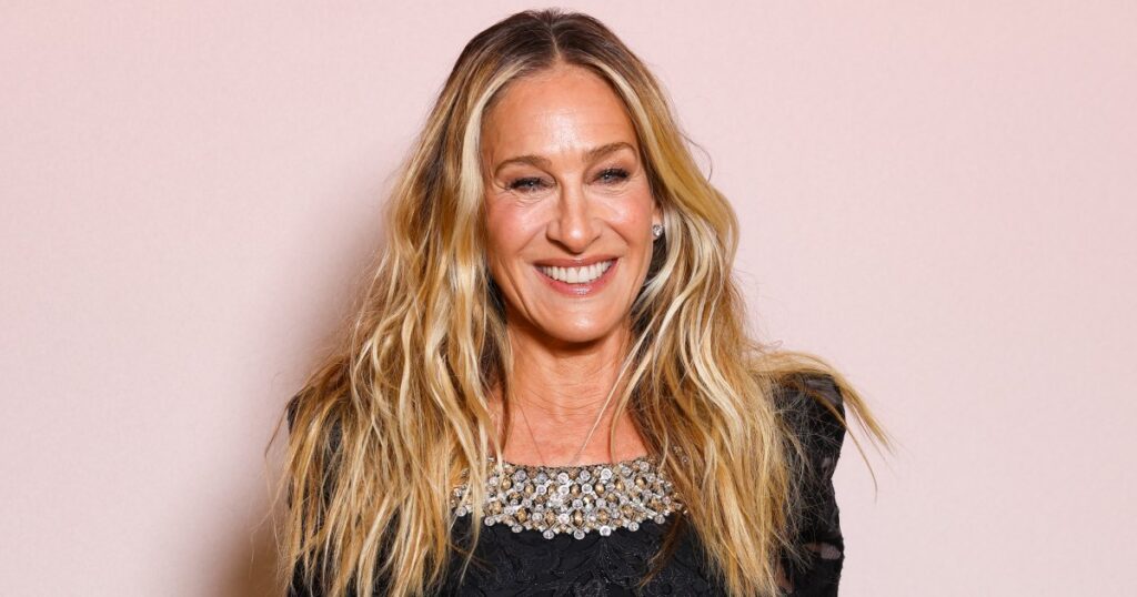 Yes, Sarah Jessica Parker Made Simple White Flip-Flops Look This Chic — Copy the Look for 