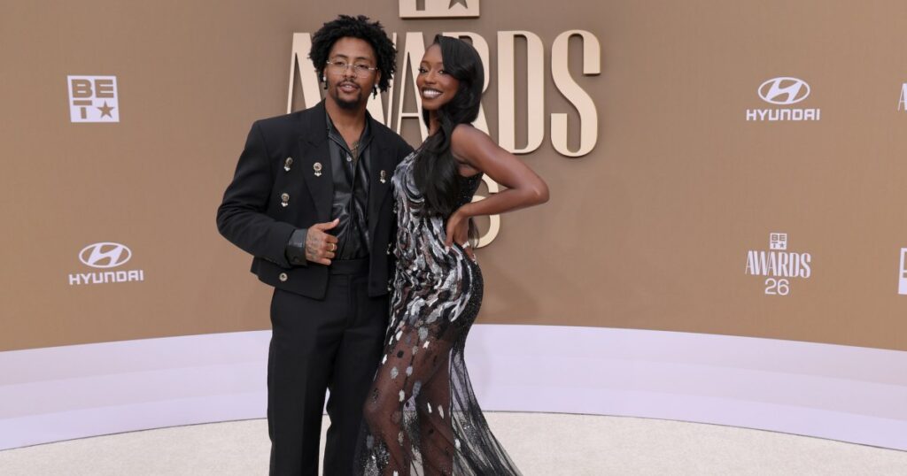 BET Awards 2026 Hottest Couples: Love Island’s Kordell and Serena, More Duos Command the Red Carpet