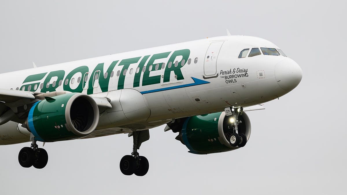 A Frontier Airlines airplane