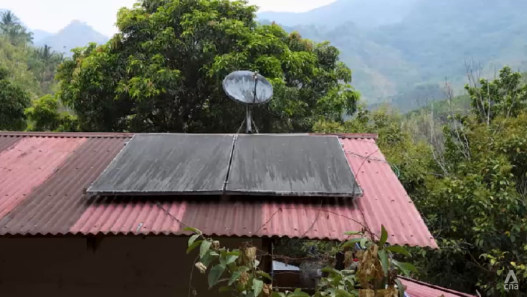 Philippines bets big on solar power, but remote communities risk being left behind Philippines bets big on solar power, but remote communities risk being left behind