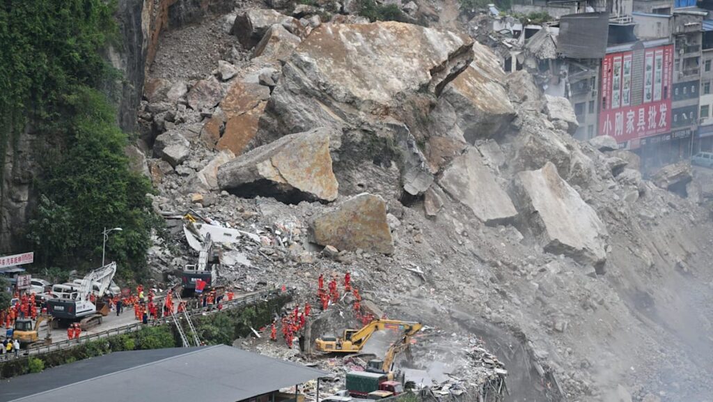 Death toll from China landslide rises to 51, 10 missing: Authorities Death toll from China landslide rises to 51, 10 missing: Authorities