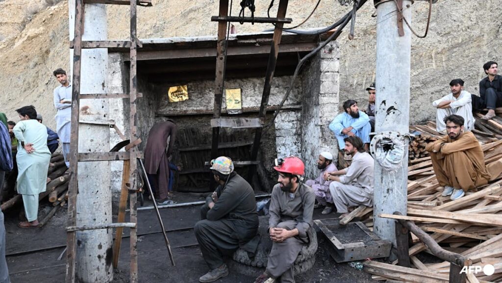 Explosion at coal mine kills 34 in southern Pakistan Explosion at coal mine kills 34 in southern Pakistan