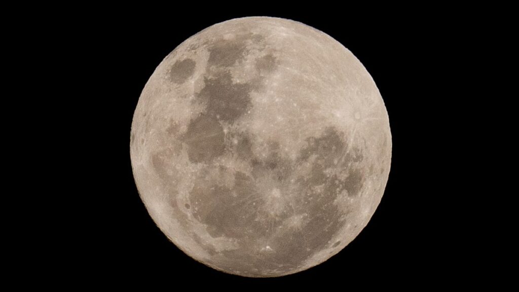 NASA says SpaceX rocket debris could hit the Moon NASA says SpaceX rocket debris could hit the Moon