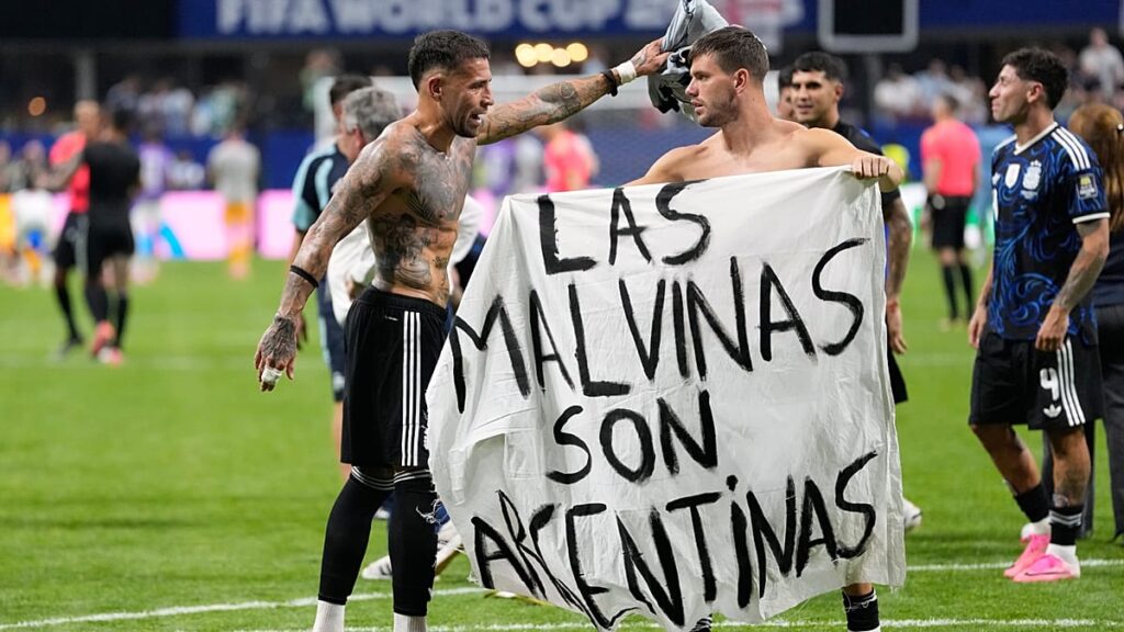 Argentina risk FIFA fine for ‘Las Malvinas’ banner