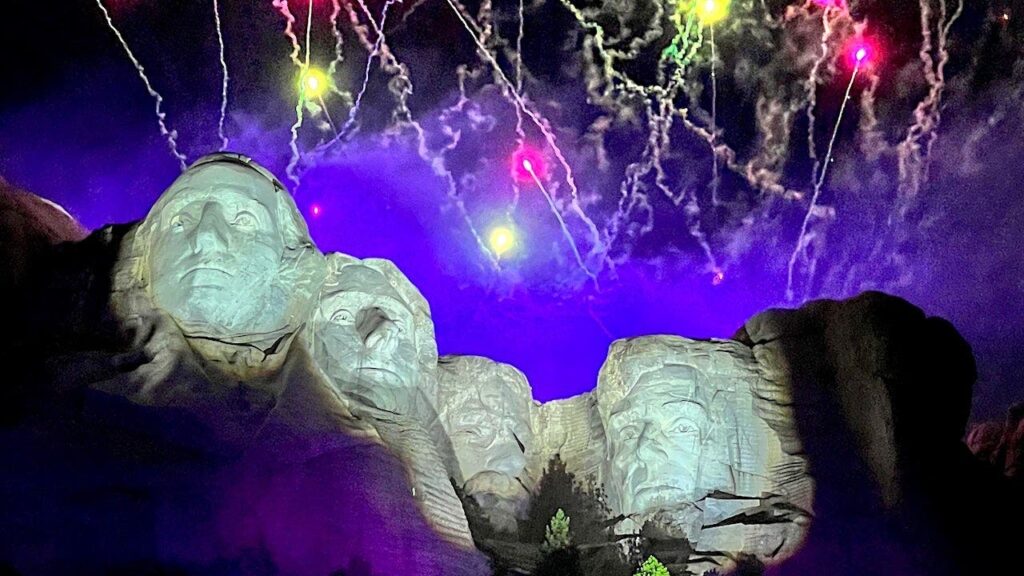 Trump’s Mount Rushmore address features 28 minutes of iconic words, 23 minutes of dazzling light, fireworks