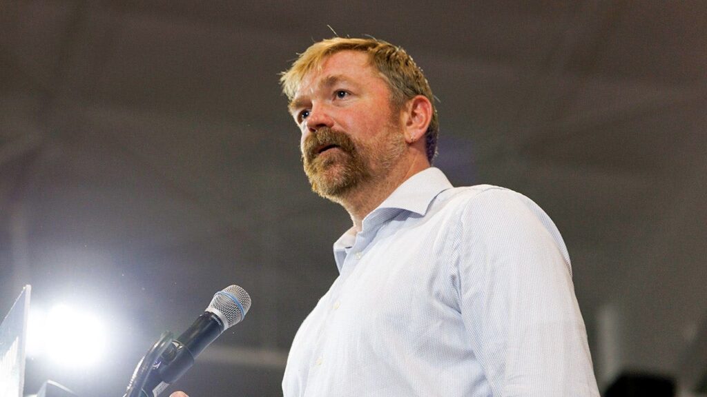 WATCH: Early Graham Platner critic unloads on ‘unapologetic’ Senate candidate in scathing rebuke