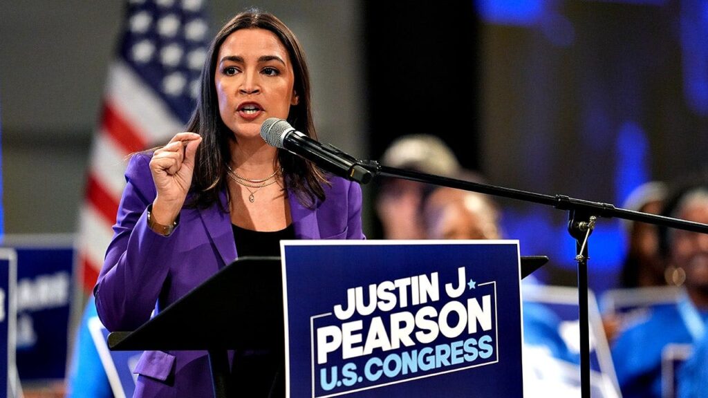 AOC accused of putting on new accent during Memphis rally: ‘Going full Kamala’ AOC accused of putting on new accent during Memphis rally: ‘Going full Kamala’