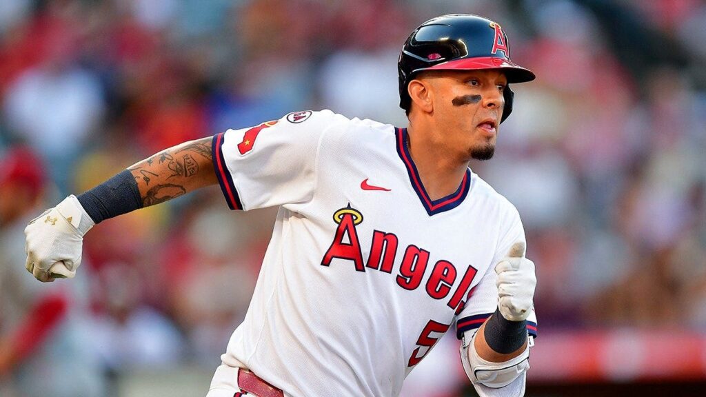 Angels third baseman brings basketball onto the diamond, turns slick double play with unconventional move