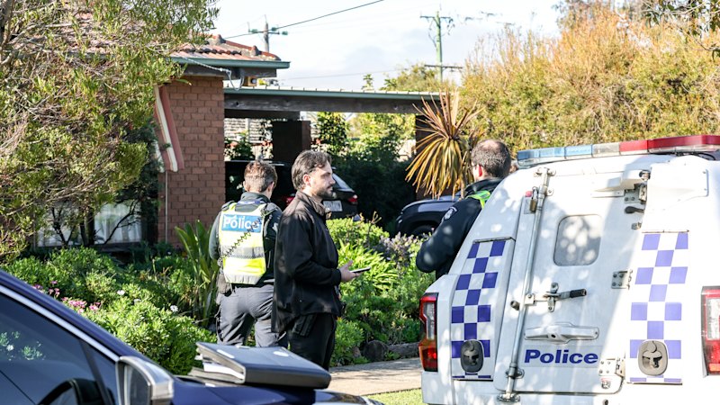 Woman, 98, found dead at home after near three-hour wait for paramedics Woman, 98, found dead at home after near three-hour wait for paramedics