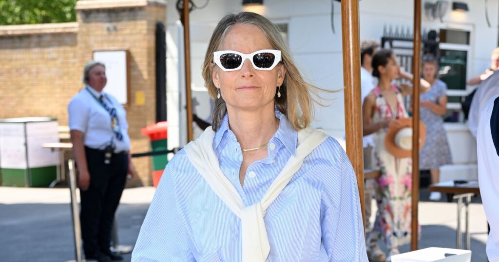 Jodie Foster’s Hamptons-Style Dress Makes Anyone Look Wealthy — Especially Women Over 55