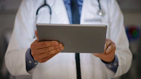 Victorian public hospital doctors are moving towards industrial action.