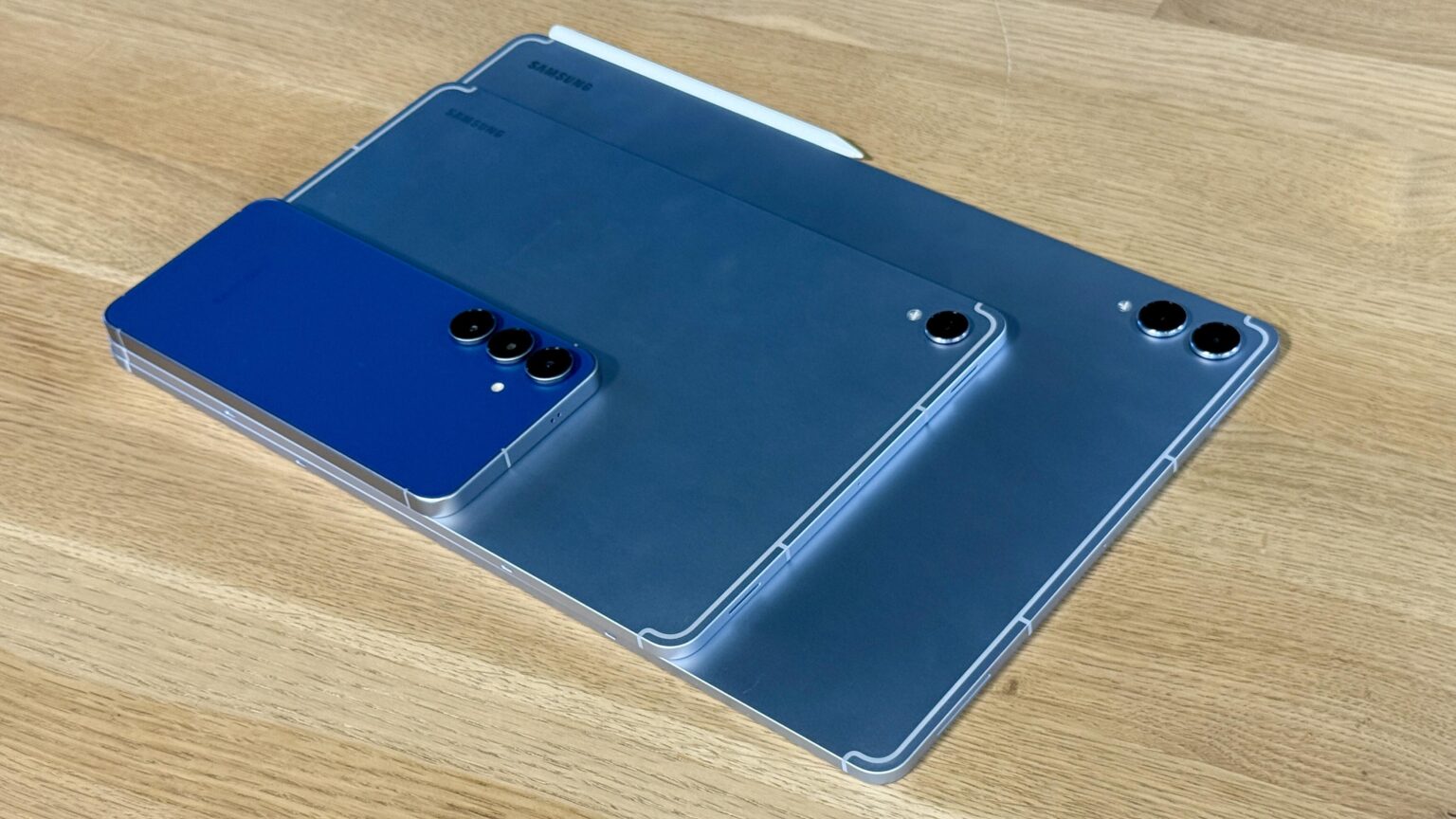 Samsung Says It’s Launching Galaxy S26 FE and Tab S12 Later This Year Samsung Says It’s Launching Galaxy S26 FE and Tab S12 Later This Year