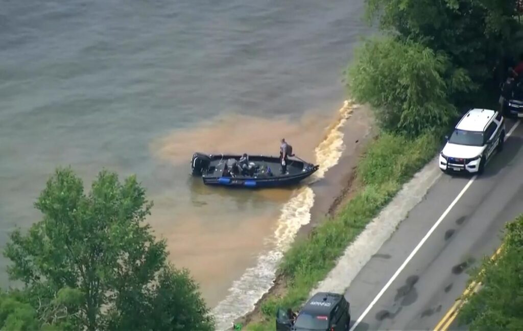 Illinois couple horrifically lose children in Wisconsin lake during ‘unprecedented storm’ — even though they were ‘experienced boaters’