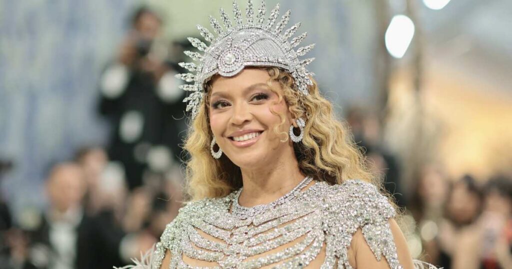 Beyonce Surprises Fans, Releases New Song to Kick Off 20th Anniversary Re-Release of ‘B’Day’ Album Beyonce Surprises Fans, Releases New Song to Kick Off 20th Anniversary Re-Release of ‘B’Day’ Album