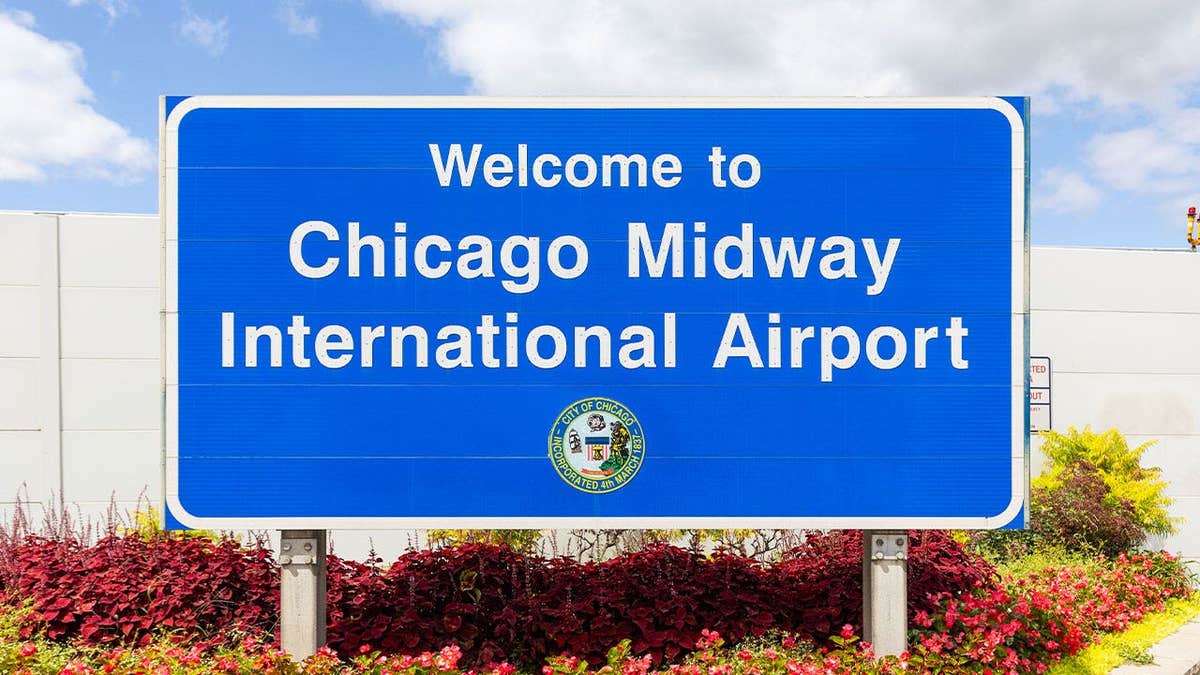 Welcome sign at Chicago Midway International Airport