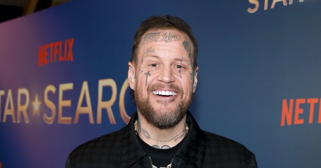 Jelly Roll Compares His Over-Eating Struggles to Drug Addiction Amid Ongoing Weight Loss Journey Jelly Roll Compares His Over-Eating Struggles to Drug Addiction Amid Ongoing Weight Loss Journey