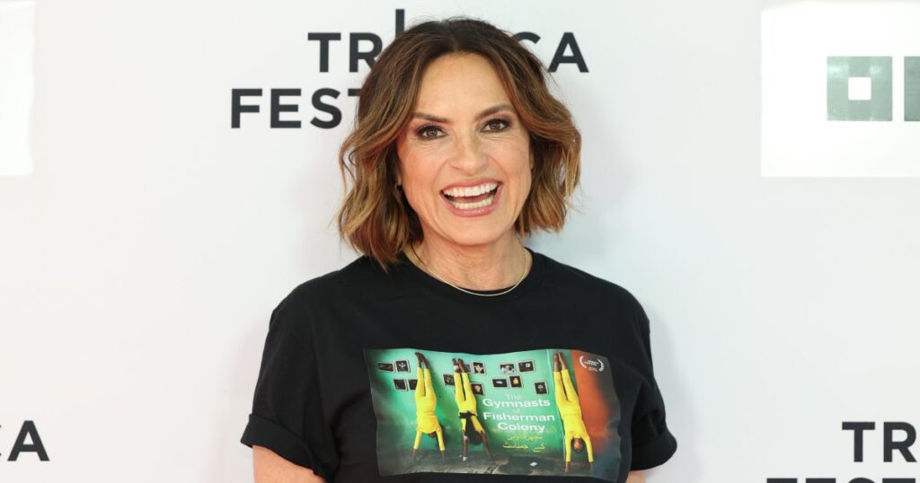 Move Over, Blue Jeans! Mariska Hargitay’s Boutiquey Summer Alternative Is Here to Stay Move Over, Blue Jeans! Mariska Hargitay’s Boutiquey Summer Alternative Is Here to Stay