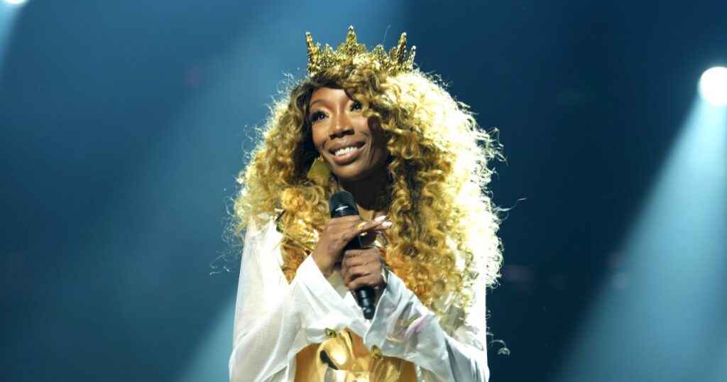 Brandy Pens Powerful Post Against Body Shaming: ‘Be Gentler With One Another’ Brandy Pens Powerful Post Against Body Shaming: ‘Be Gentler With One Another’