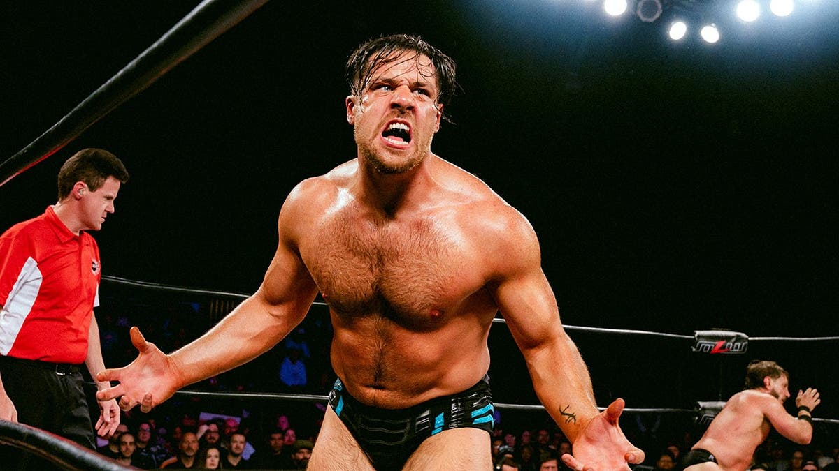 Trevor Lee revs up the fans
