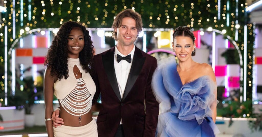 ‘Love Island USA’ Season 8 Finale Makes Major Onscreen Change With the Prize Money ‘Love Island USA’ Season 8 Finale Makes Major Onscreen Change With the Prize Money