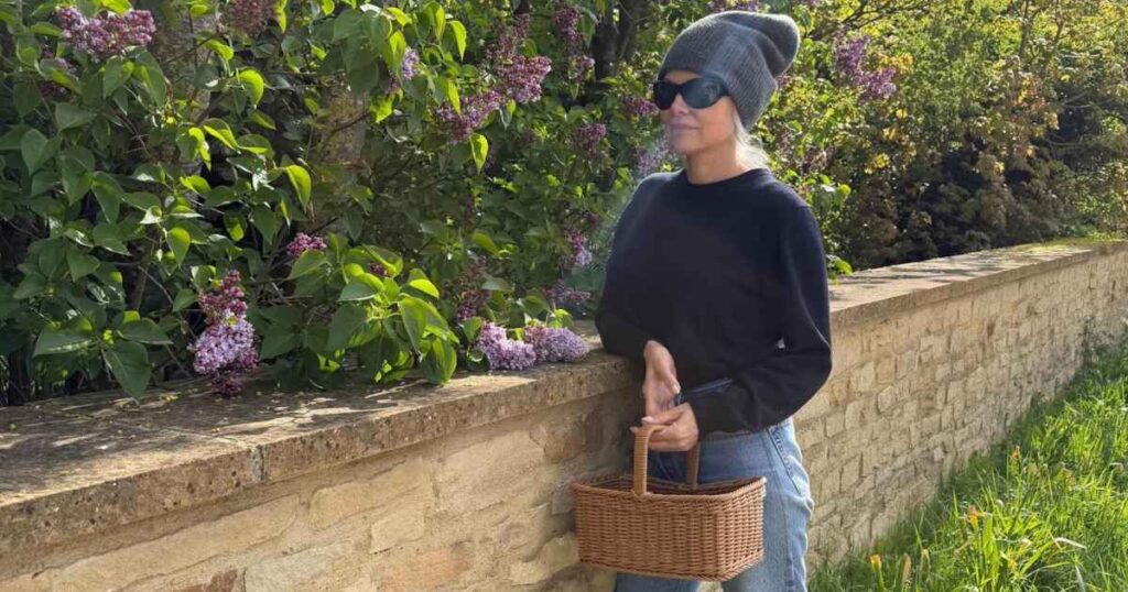 Pamela Anderson Offers Glimpse of Expansive Backyard Garden: ‘Look What’s Growing’ Pamela Anderson Offers Glimpse of Expansive Backyard Garden: ‘Look What’s Growing’