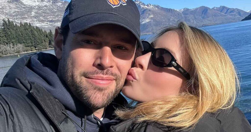 Sydney Sweeney Shares New PDA-Filled Photo With Boyfriend Scooter Braun During New Zealand Getaway Sydney Sweeney Shares New PDA-Filled Photo With Boyfriend Scooter Braun During New Zealand Getaway