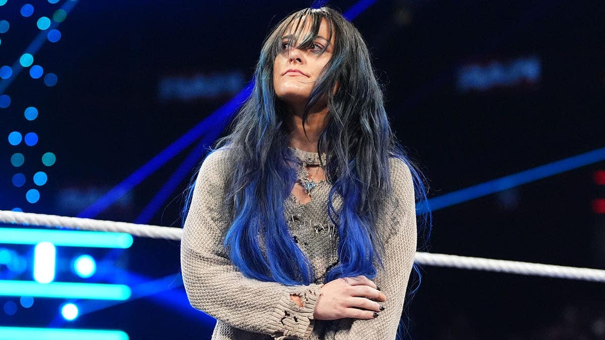 Lyra Valkyria stands in the ring during Monday Night RAW.