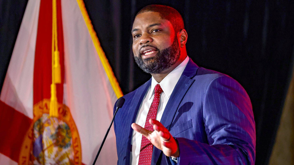 WATCH: Byron Donalds brushes off GOP debate demands as rivals lag far behind in polls WATCH: Byron Donalds brushes off GOP debate demands as rivals lag far behind in polls