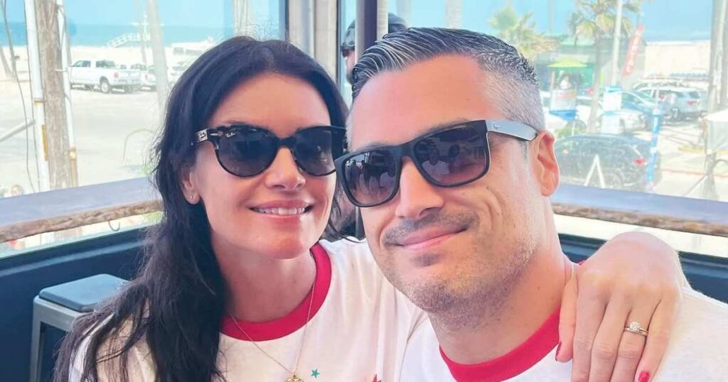 Courtney Robertson Says Estranged Husband Doesn’t Want to Be Labeled a ‘Cheater’ Amid Divorce Courtney Robertson Says Estranged Husband Doesn’t Want to Be Labeled a ‘Cheater’ Amid Divorce