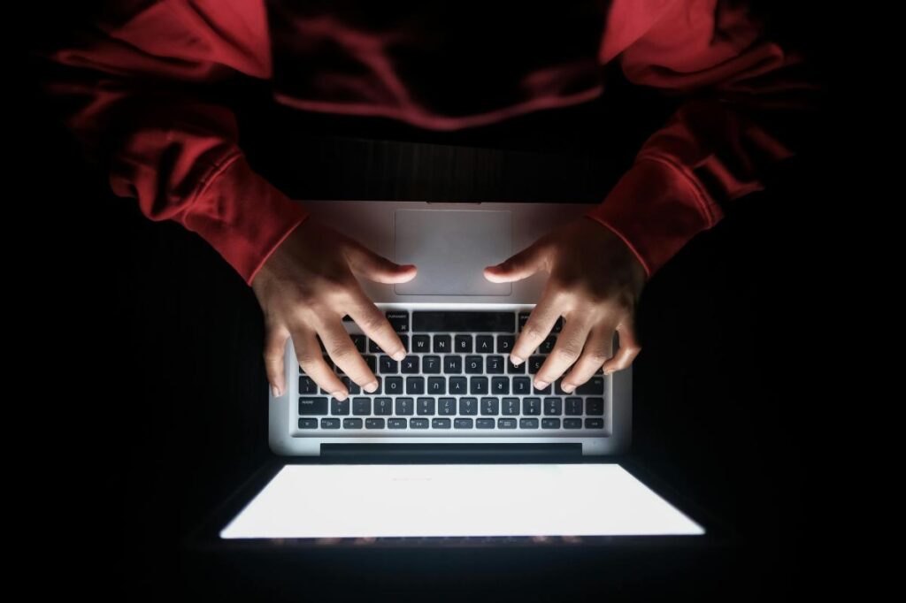 Dear Abby: They didn’t have sex, but these emails sure feel like cheating to me Dear Abby: They didn’t have sex, but these emails sure feel like cheating to me