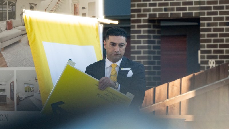 Major Victorian real estate firm, three agents accused of underquoting hundreds of thousands of dollars Major Victorian real estate firm, three agents accused of underquoting hundreds of thousands of dollars