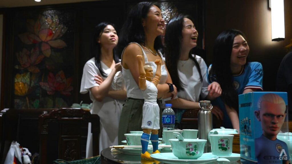 Football with a side of dim sum: Hong Kong teahouse scores big with World Cup fans Football with a side of dim sum: Hong Kong teahouse scores big with World Cup fans