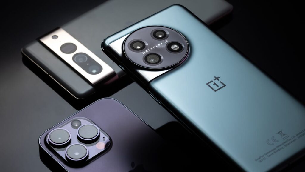 Want a New iPhone or Android Phone? Read This Before You Buy Want a New iPhone or Android Phone? Read This Before You Buy
