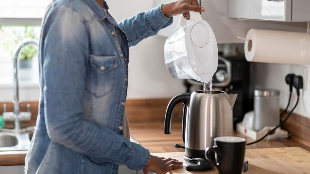 2 Very Good Reasons to Use Filtered Water for Brewing Coffee, According to an Expert 2 Very Good Reasons to Use Filtered Water for Brewing Coffee, According to an Expert