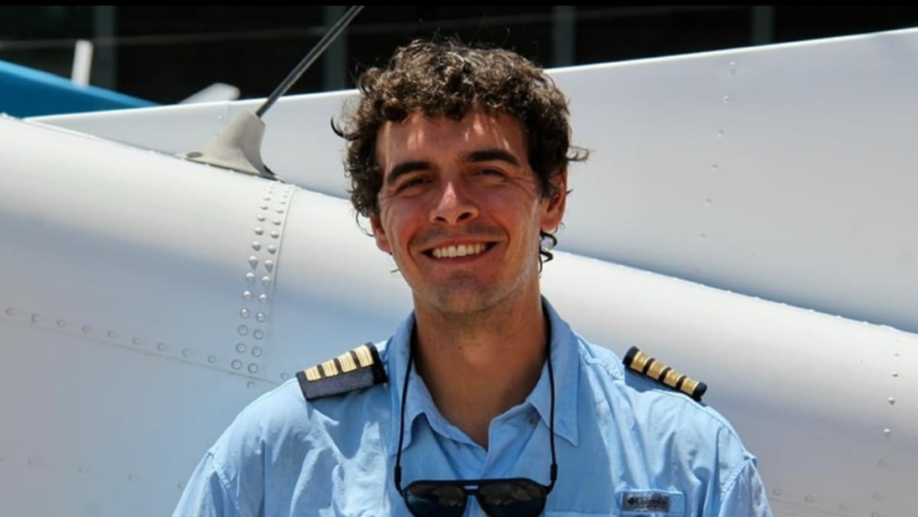 Indonesian military recovers body of American pilot killed by rebels in Papua Indonesian military recovers body of American pilot killed by rebels in Papua