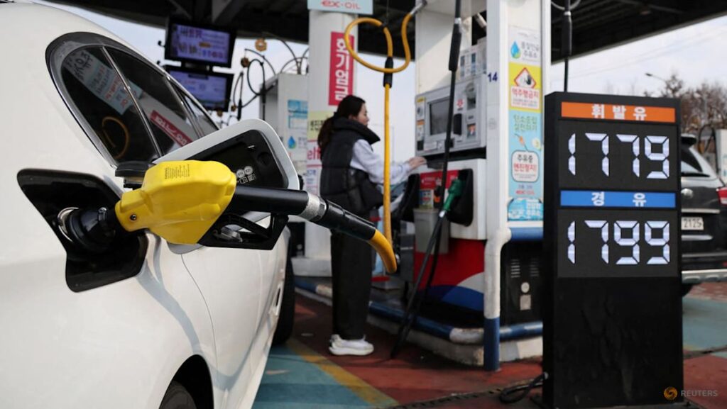 Prosecutor charges South Korea’s four oil refiners with collusion: Report