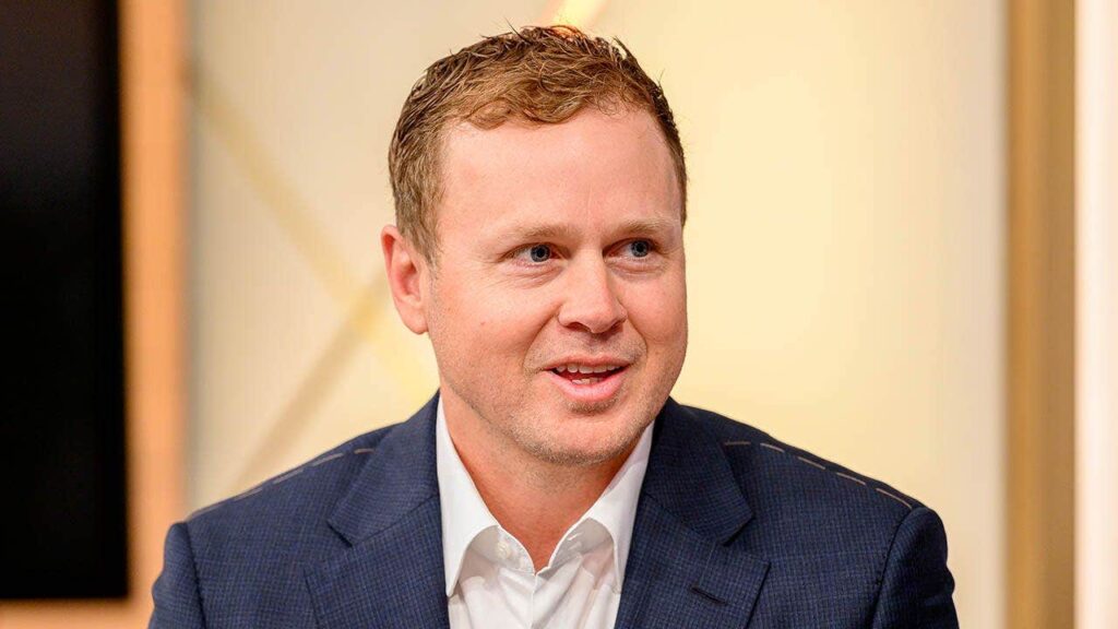 Spencer Pratt gets Oval Office face time with Trump, top White House brass before patriotic pledge Spencer Pratt gets Oval Office face time with Trump, top White House brass before patriotic pledge